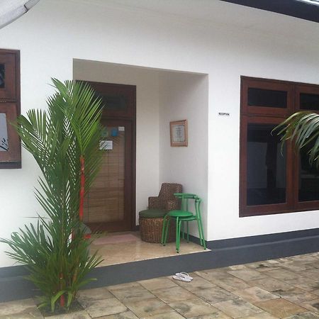 Dream Estate Resort Senggigi Buitenkant foto