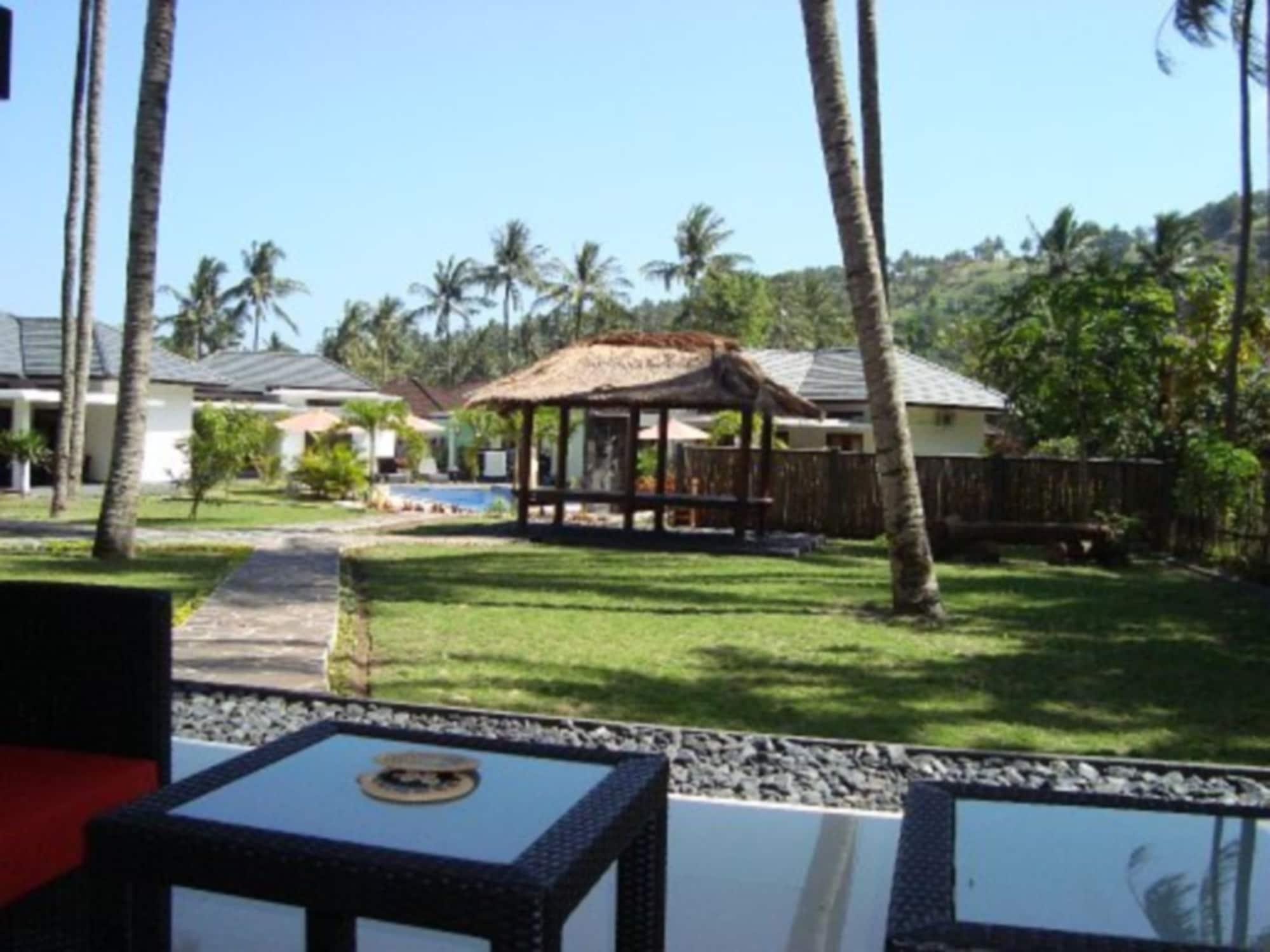Dream Estate Resort Senggigi Buitenkant foto