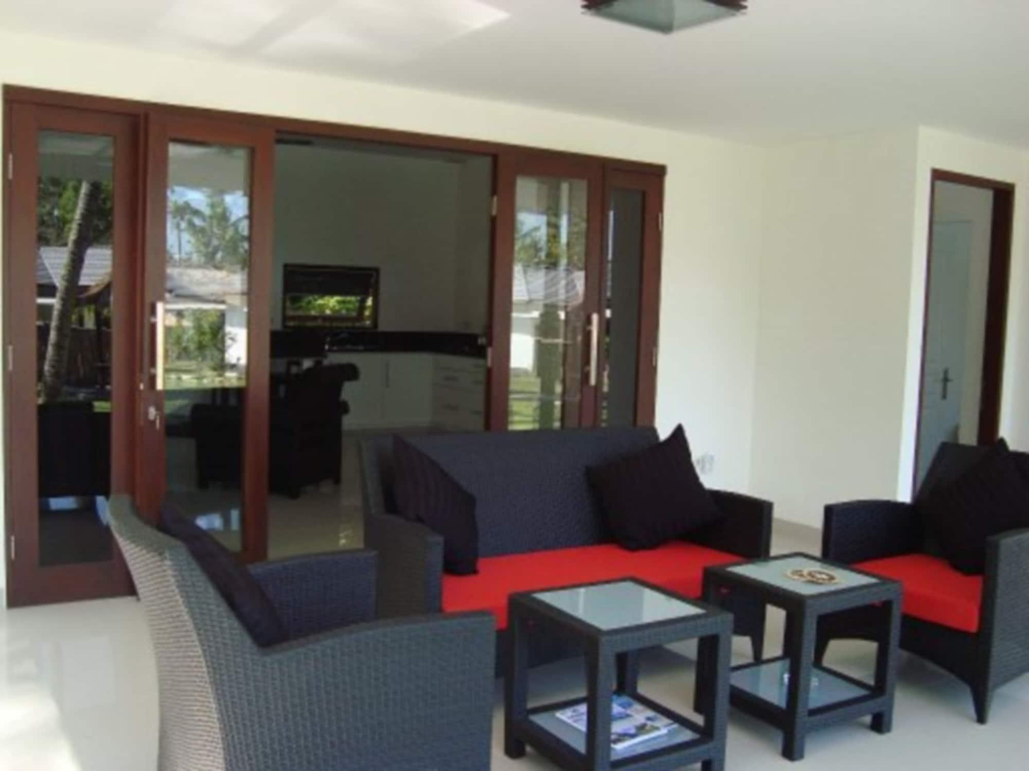 Dream Estate Resort Senggigi Buitenkant foto