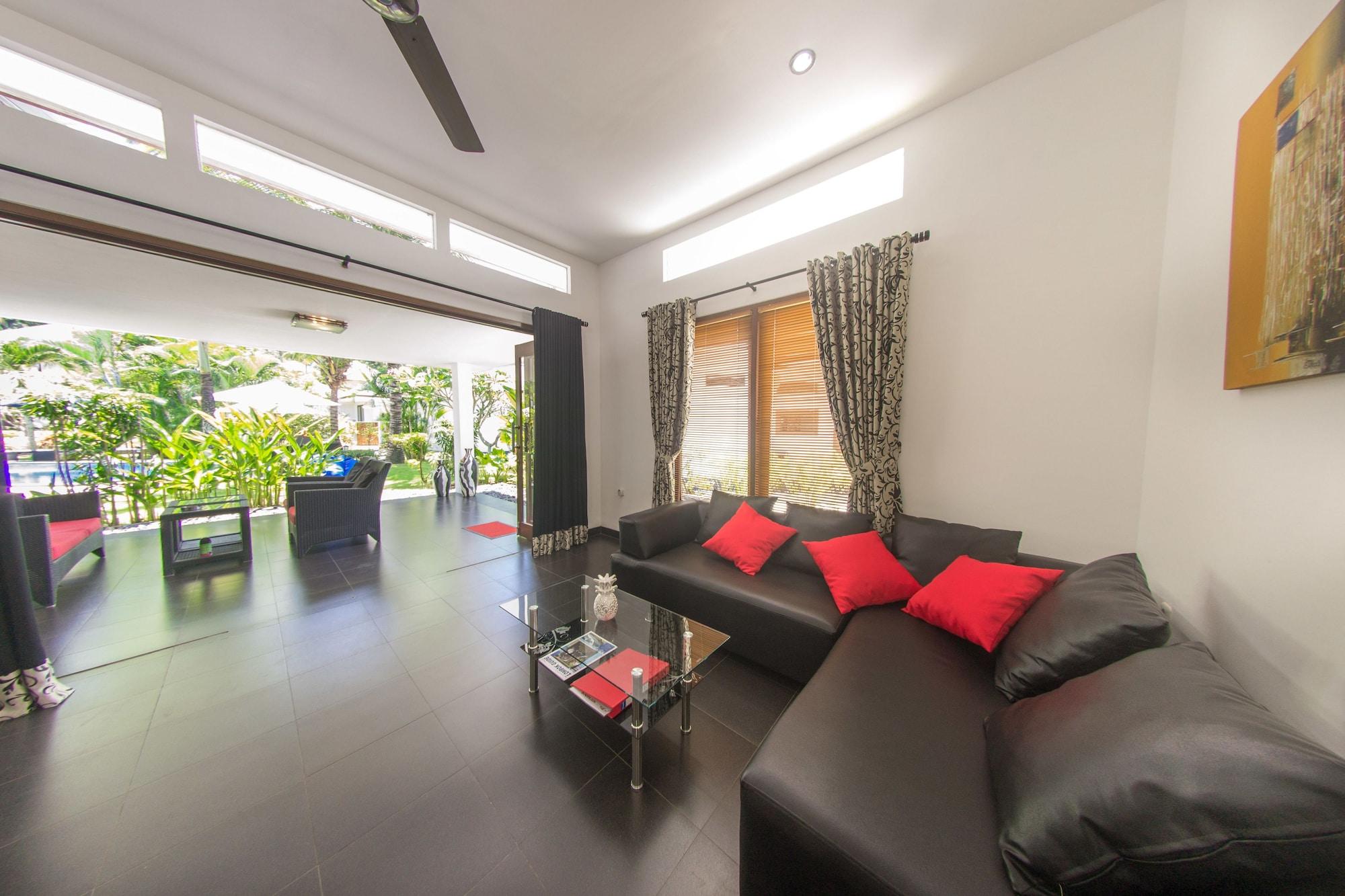Dream Estate Resort Senggigi Buitenkant foto
