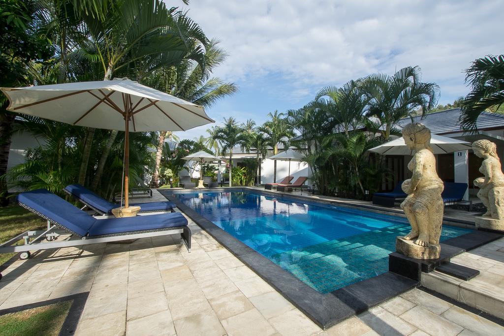 Dream Estate Resort Senggigi Buitenkant foto