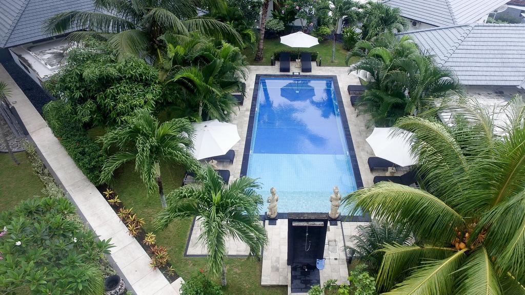 Dream Estate Resort Senggigi Buitenkant foto