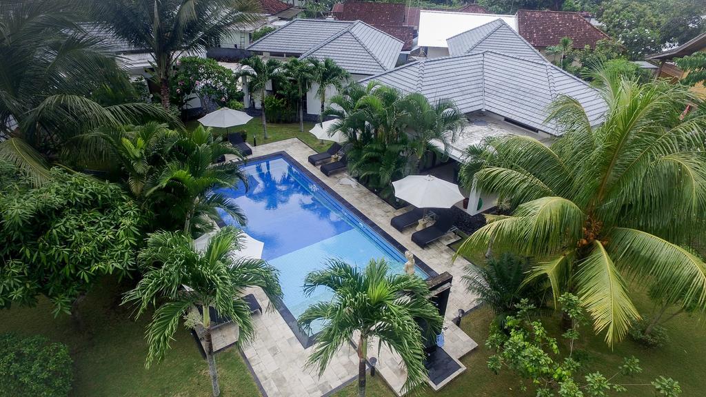 Dream Estate Resort Senggigi Buitenkant foto